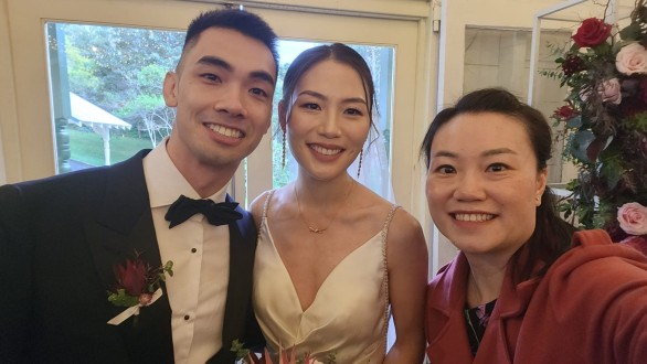 Commitment-ceremony-couple