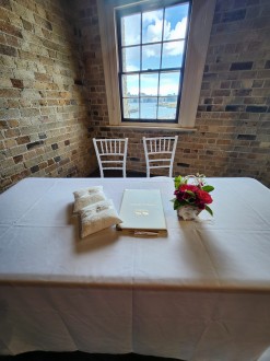 Signing-table